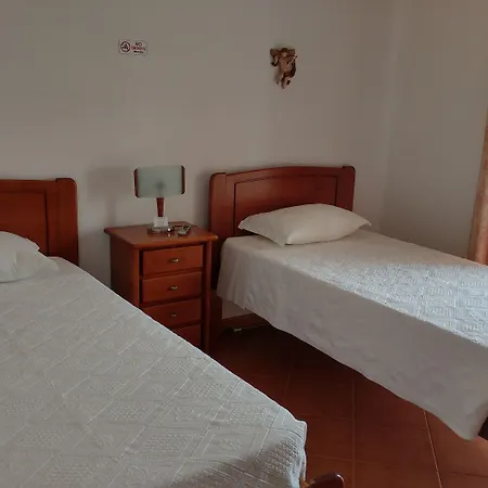 Alojamentos S.jose 3* Atouguia da Baleia