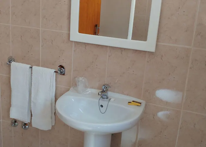 Alojamentos S.jose Atouguia Da Baleia