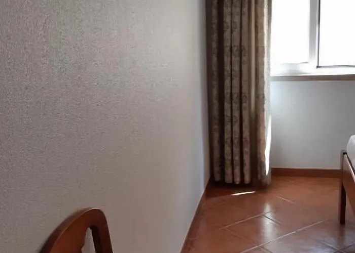 Guest house Alojamentos S.jose Atouguia Da Baleia