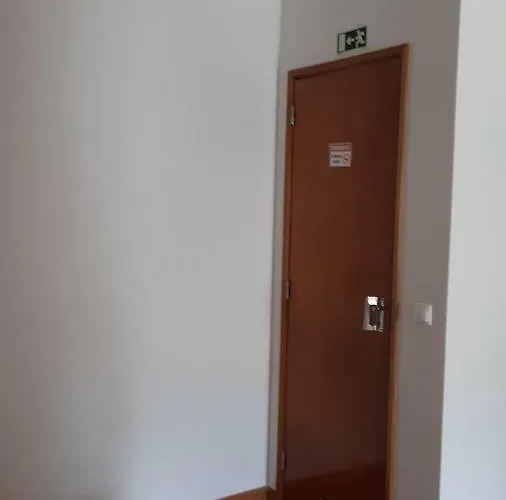 Alojamentos S.jose 3* Atouguia Da Baleia