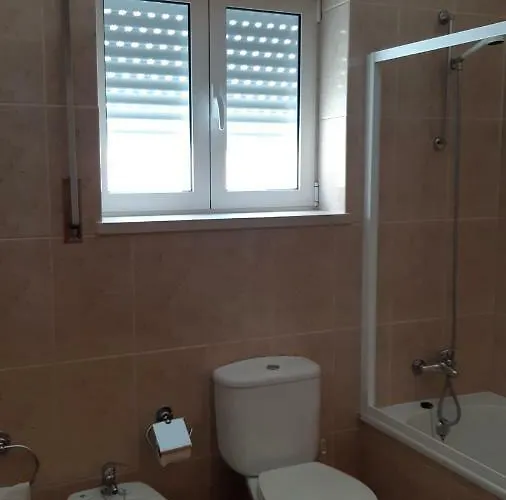 Alojamentos S.jose Guest house Atouguia Da Baleia